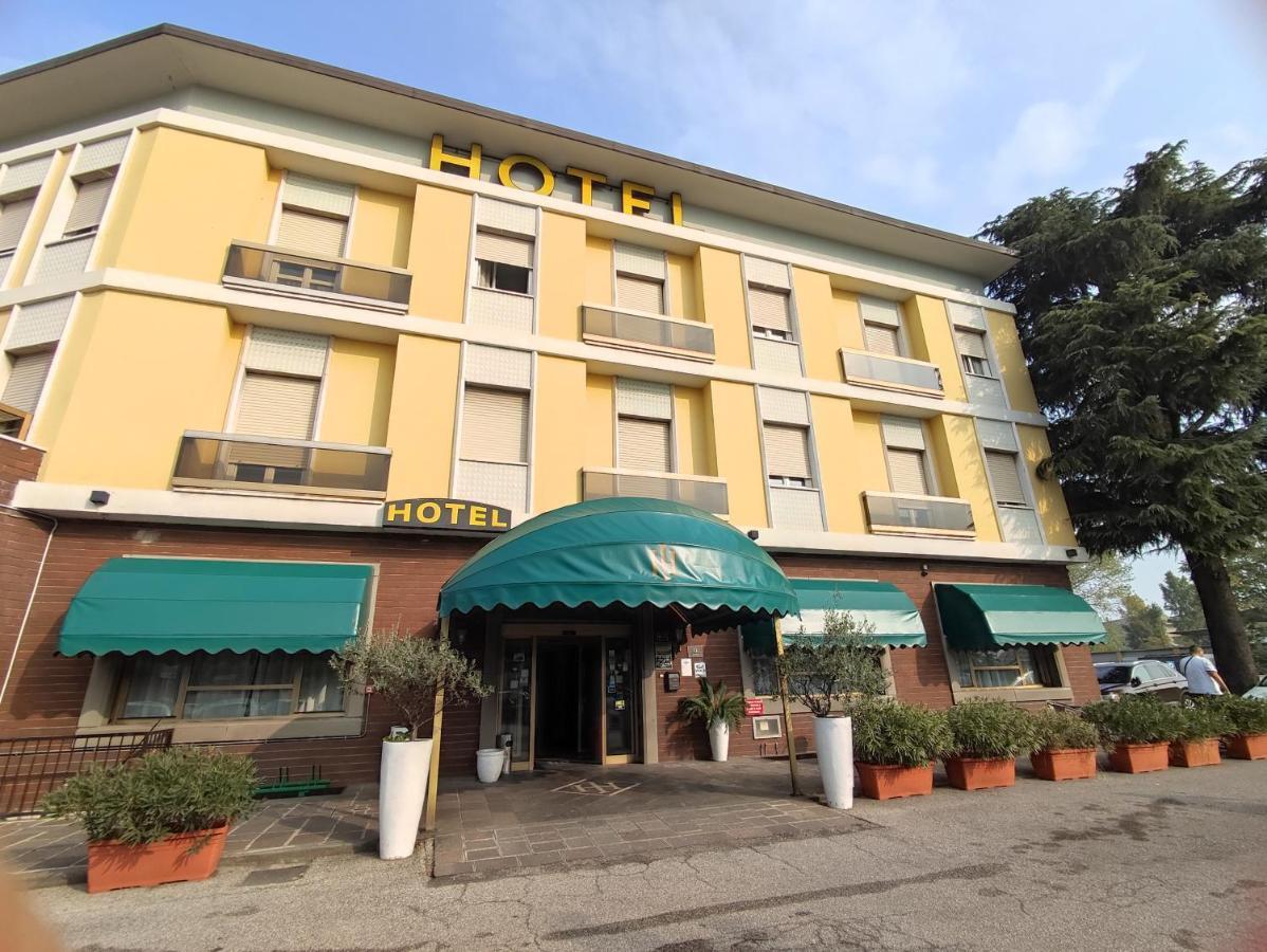 Hotel Industria Brescia Esterno foto